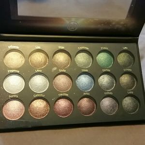 BH Cosmetics Eyeshadow Palette